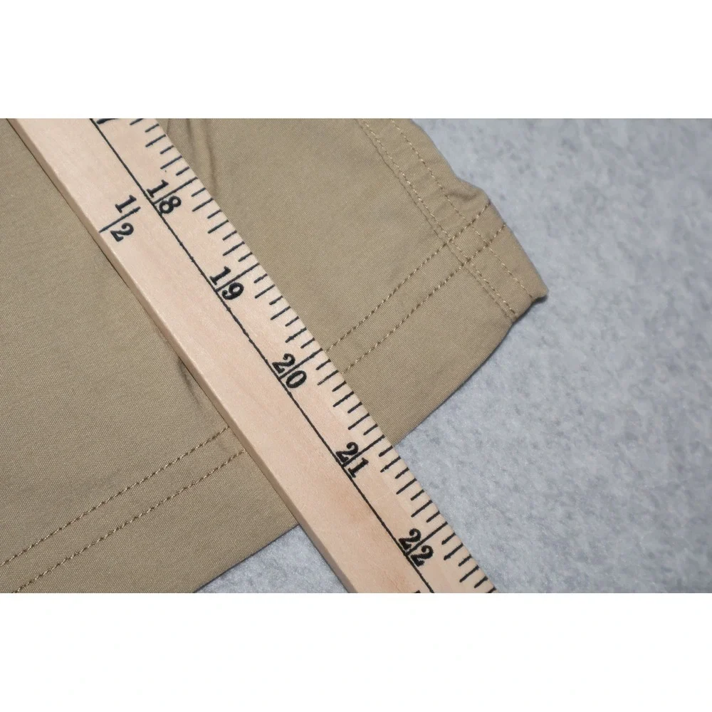 Duluth Trading Co Shorts Mens 40 Khaki Flex Dry on the Fly Cargo Hiking Outdoor